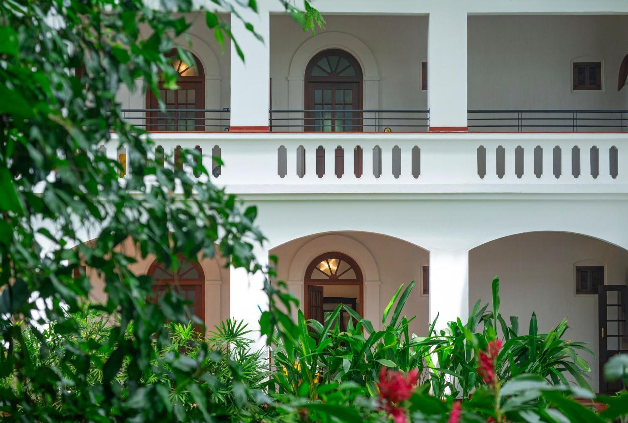 Hotel Brunton Boatyard - A Cgh Earth Experience Kochi Exterior foto